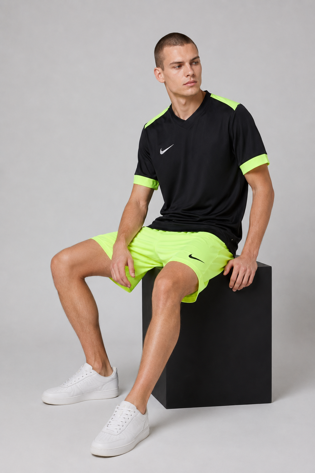 Nike Set T-Shirt + Hose XL