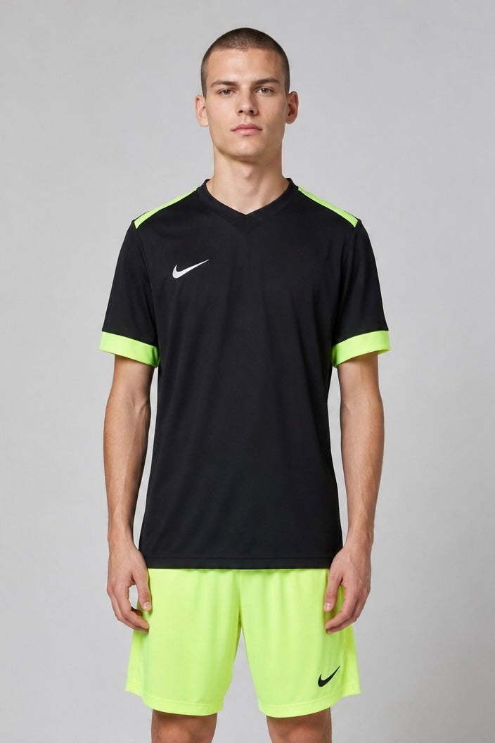 Nike Set T-Shirt + Hose XL