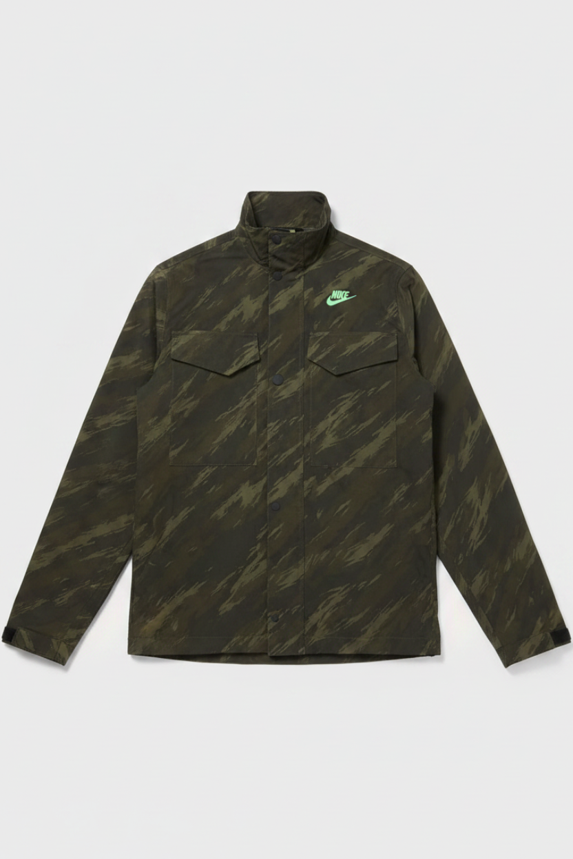 Daily Deals Outlet Nike men's hunting jacket in green and grey camouflage pattern made of cotton, polyamide, and polyester
