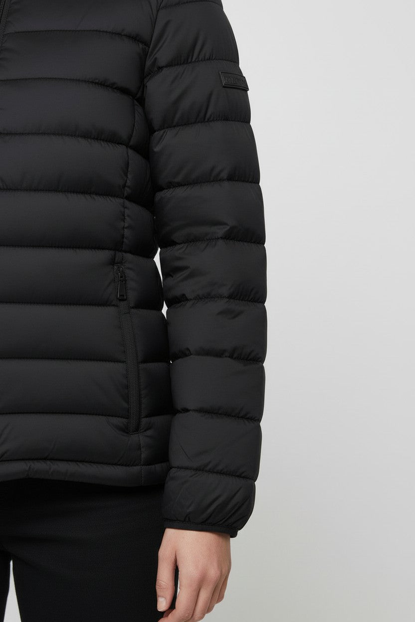Guess Damen Winterjacke Schwarz Größe L